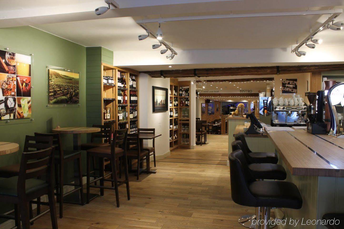 דביזס The Peppermill Town House Hotel & Restaurant מראה חיצוני תמונה
